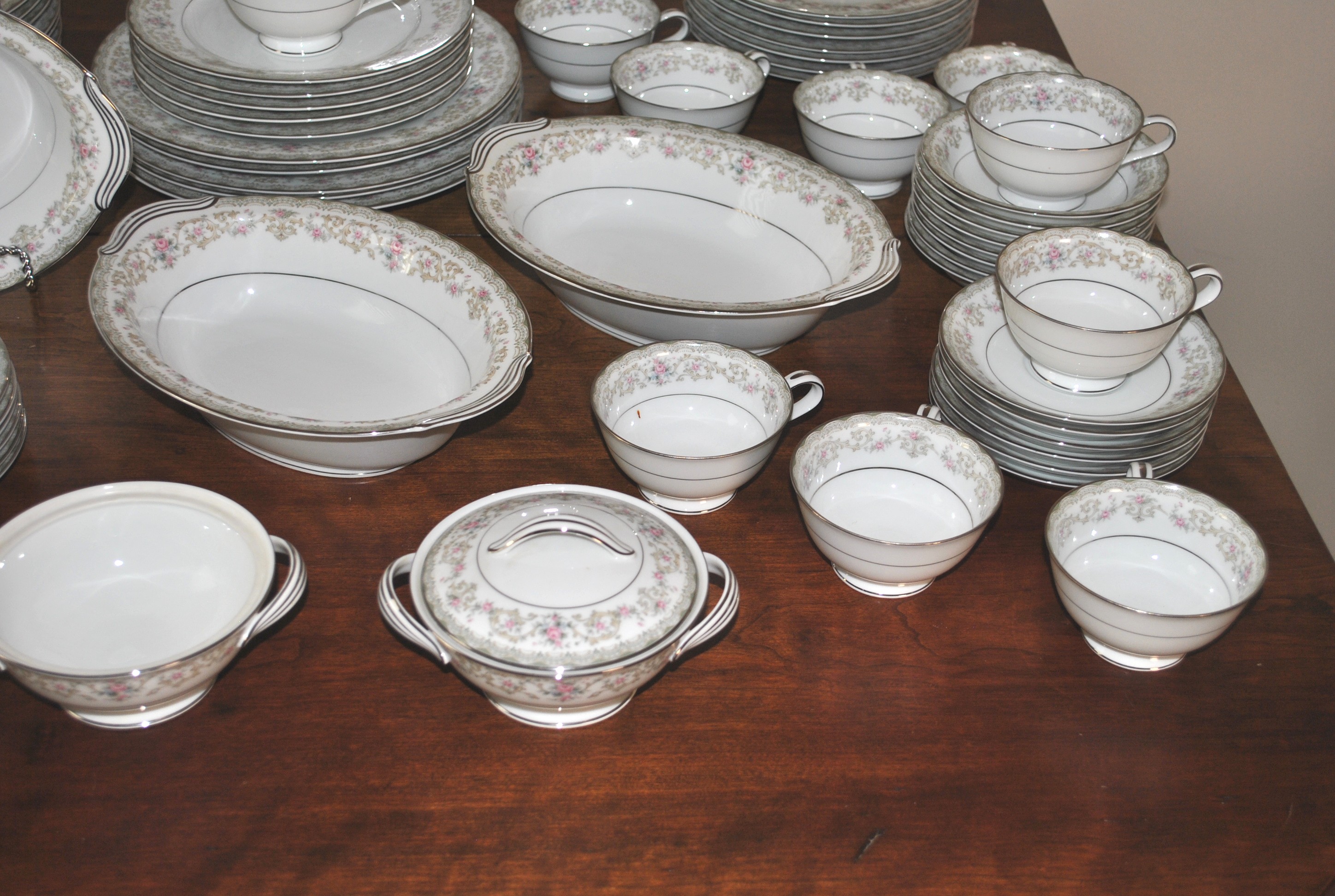 Noritake "Edgewood" China Set with Serving Pieces