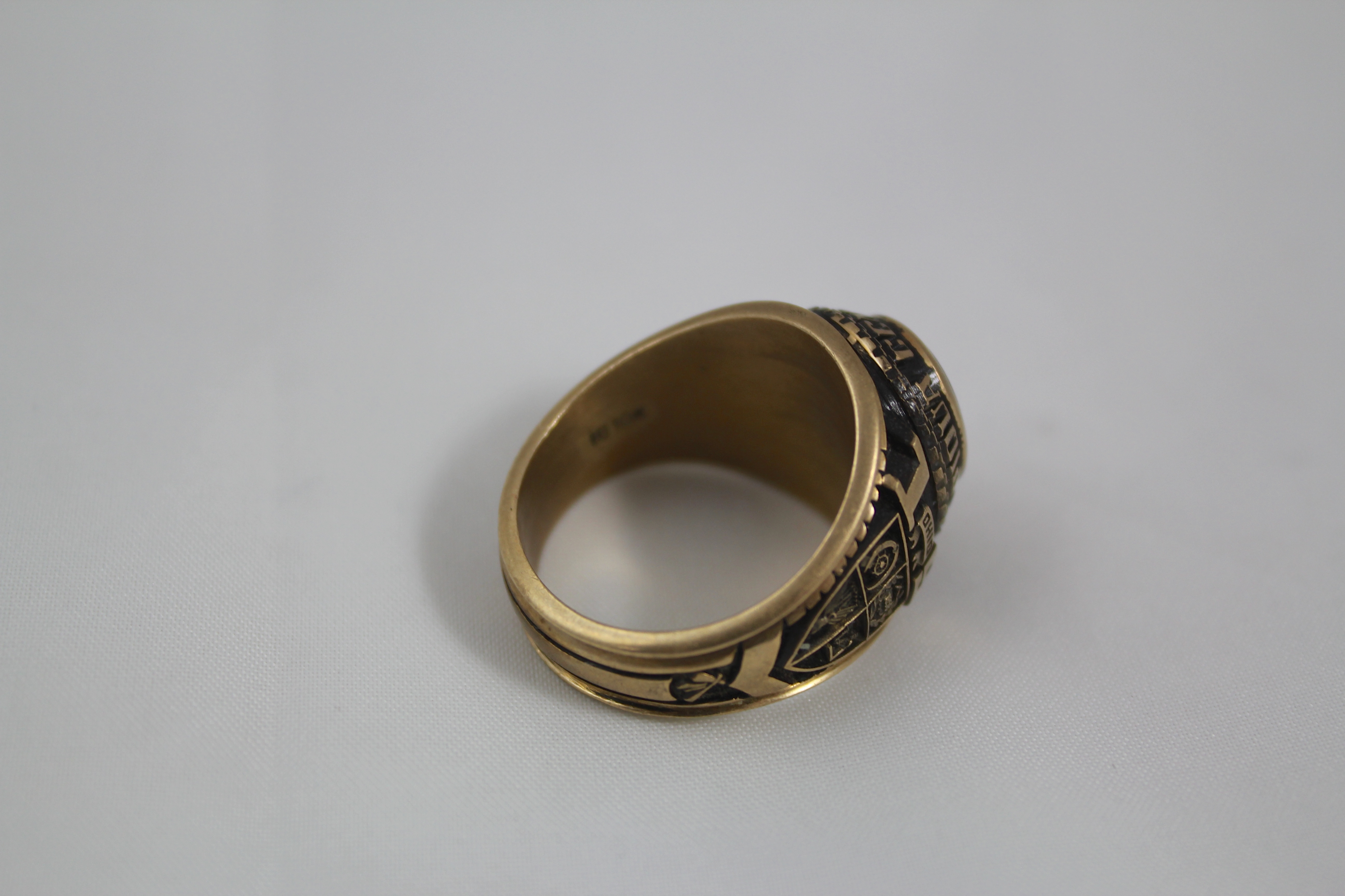 10K Gold 1978 Class Ring