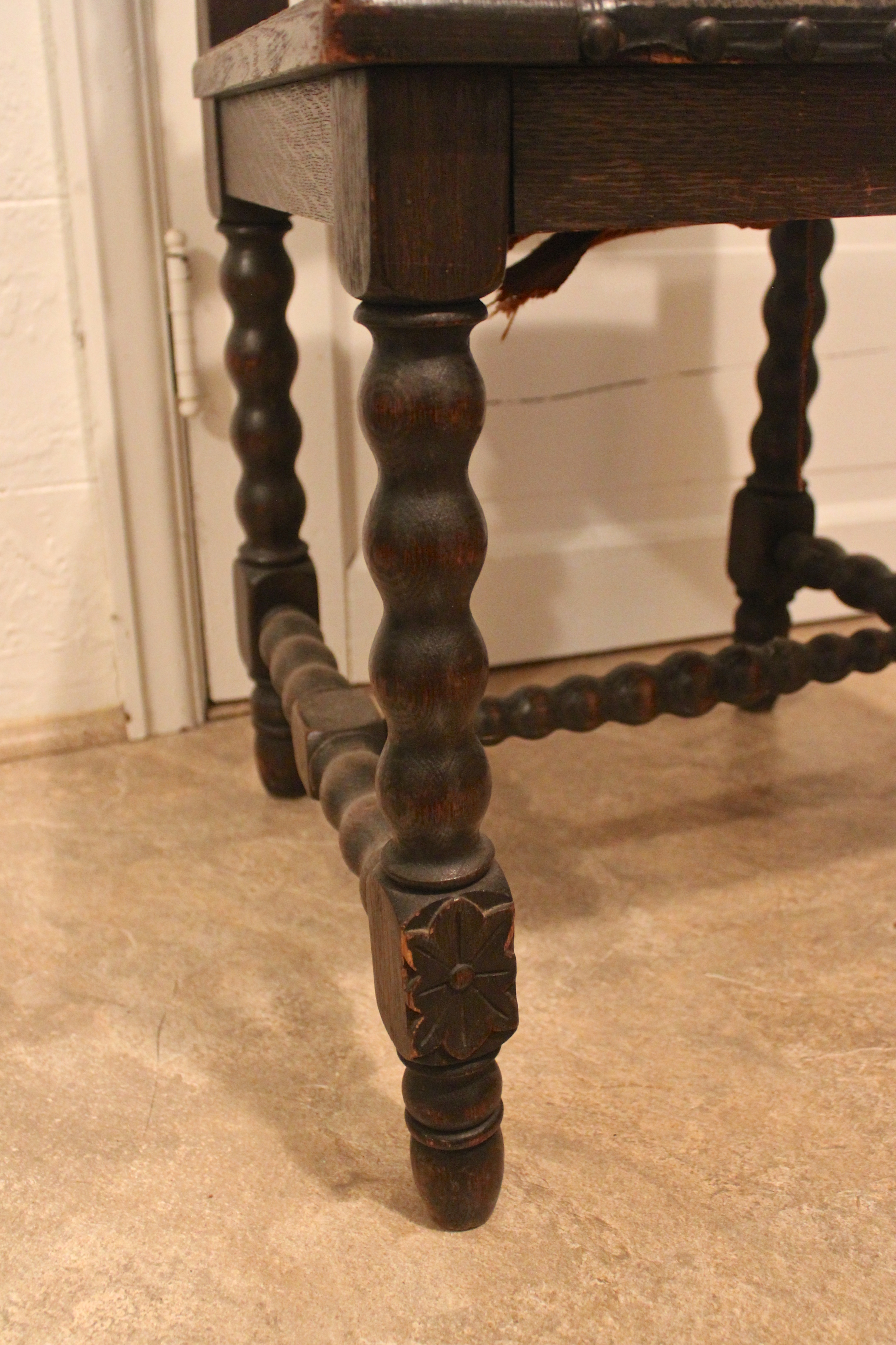 Antique Oak "North Wind" Face Chair