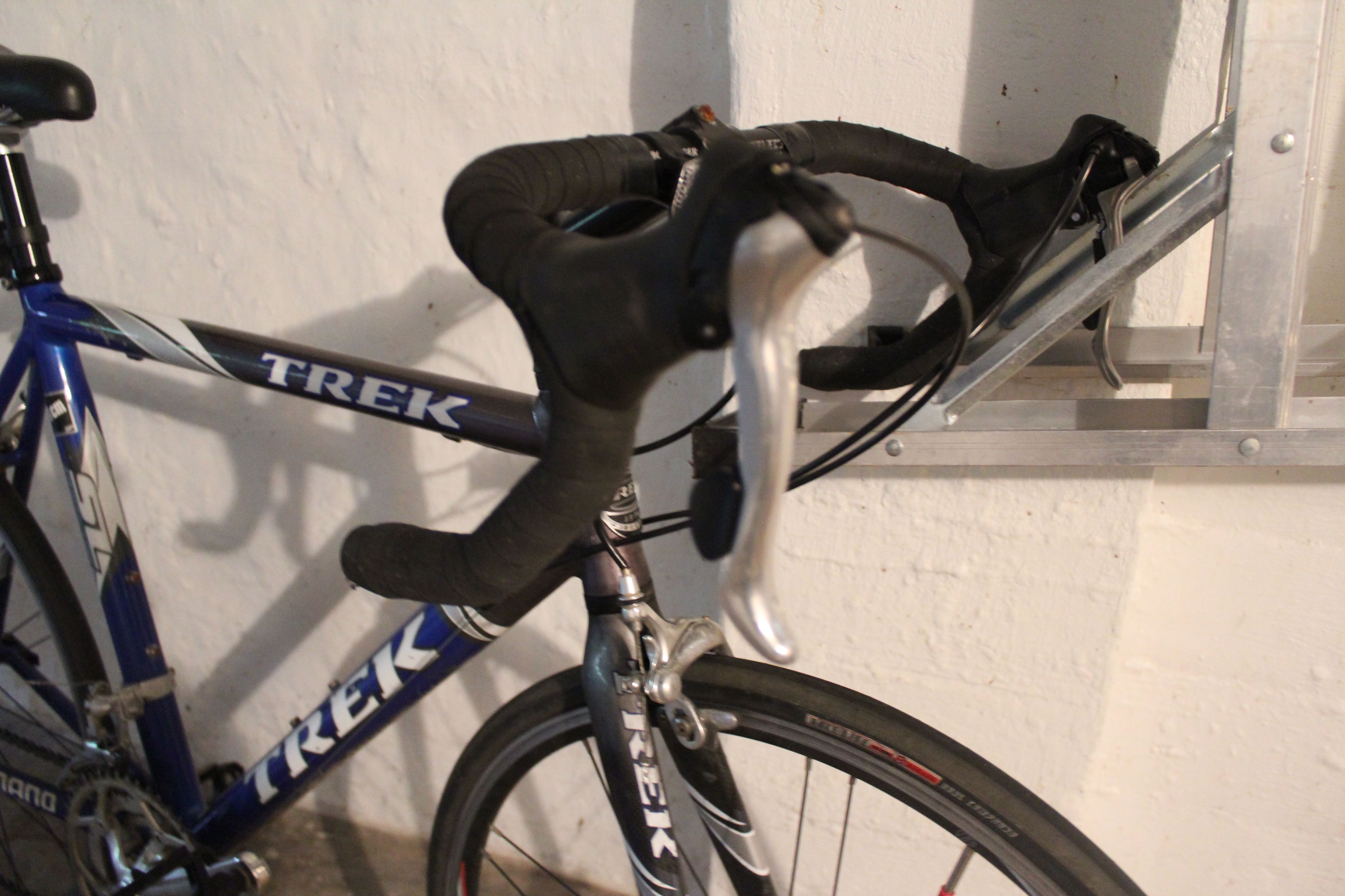 2004 Trek 1500 Road Bike