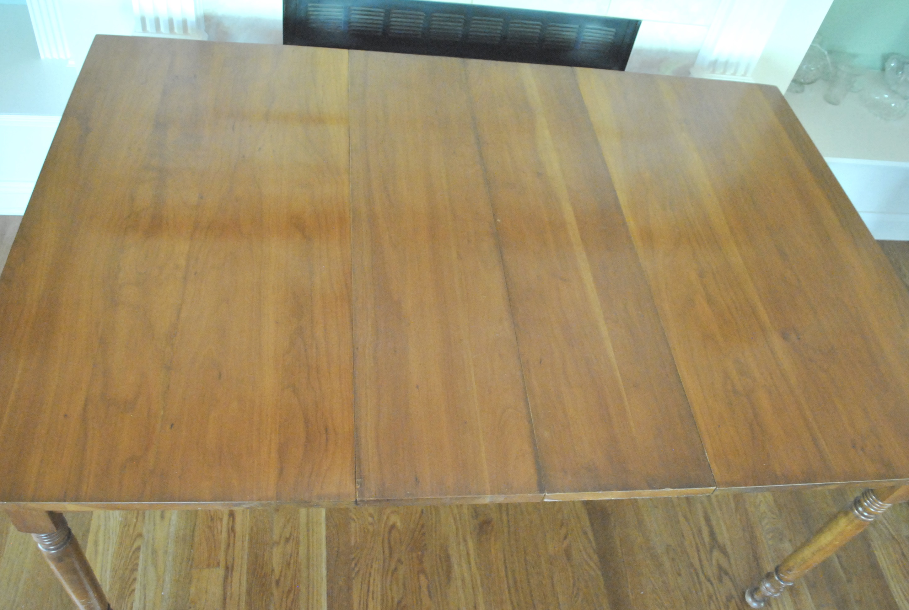 Vintage Mahogany Dining Table