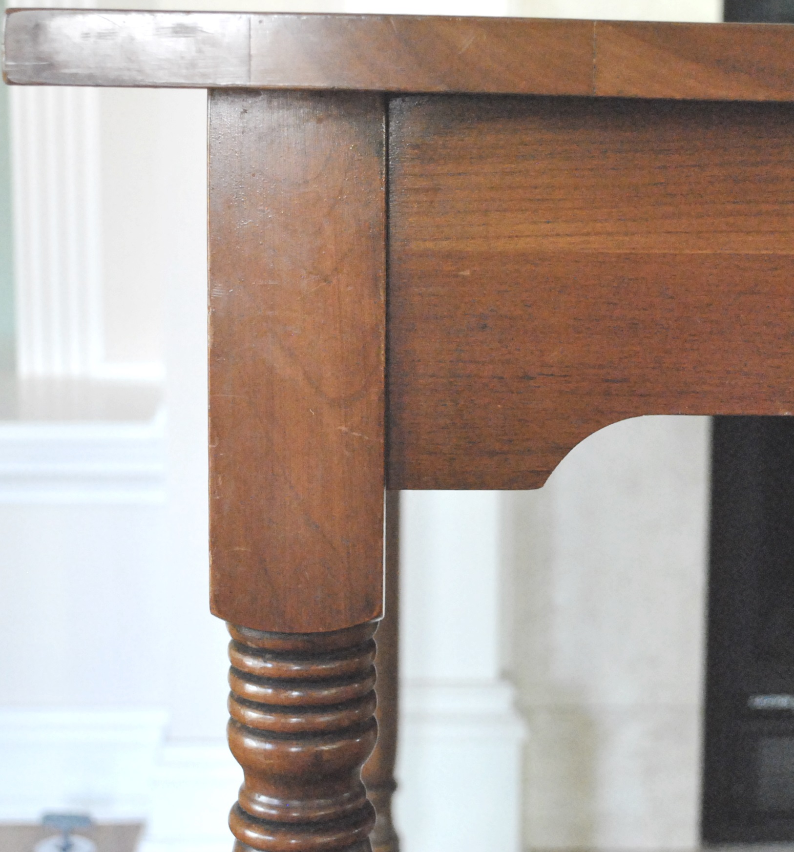 Vintage Mahogany Dining Table