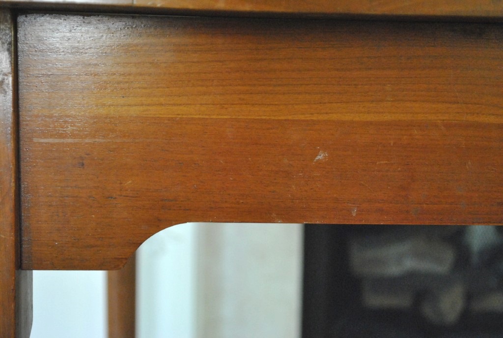 Vintage Mahogany Dining Table