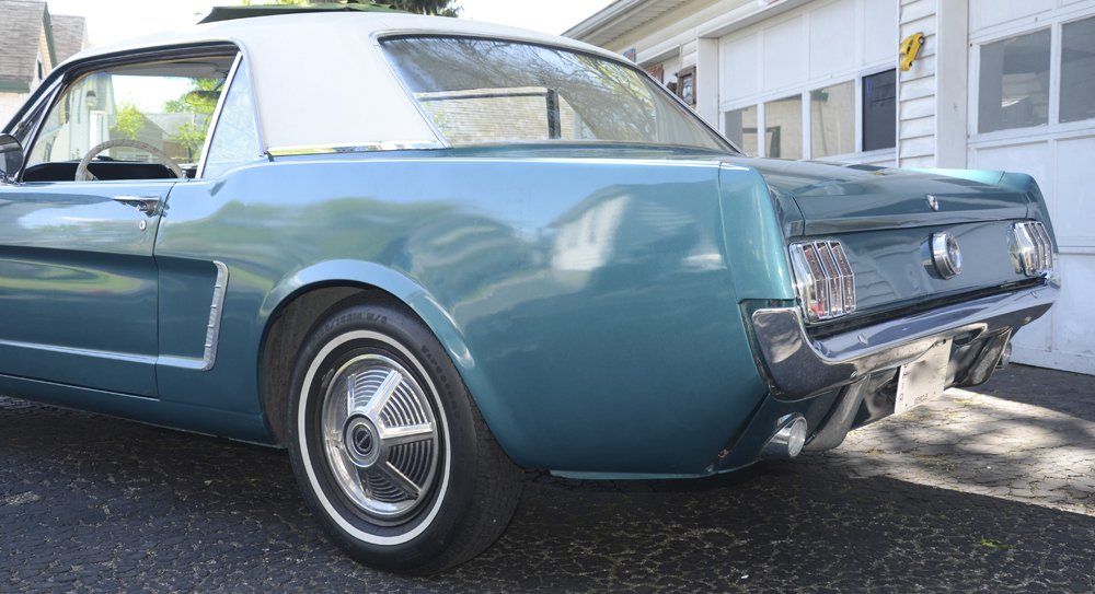 1965 Ford Mustang Coupe V8 289 Engine