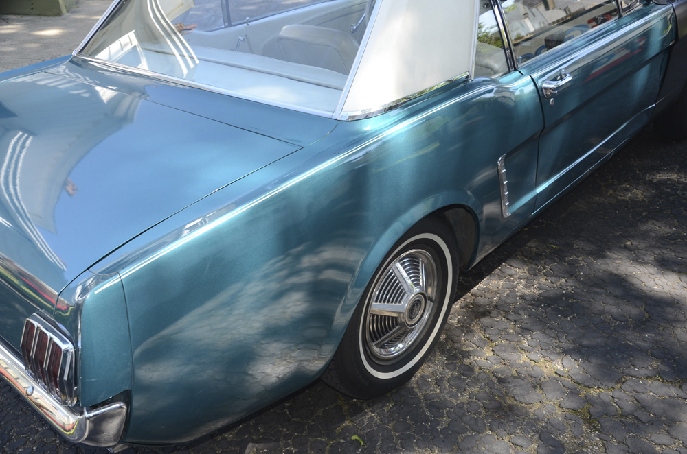 1965 Ford Mustang Coupe V8 289 Engine