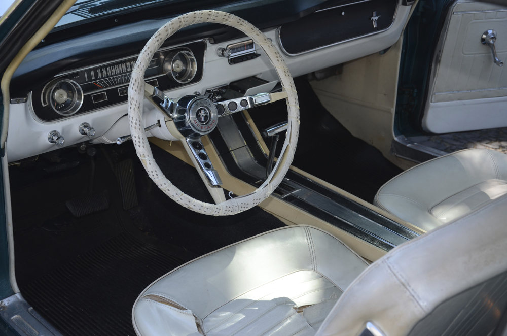 1965 Ford Mustang Coupe V8 289 Engine