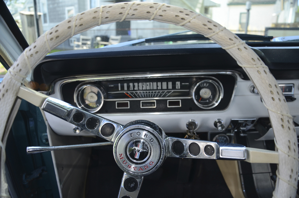 1965 Ford Mustang Coupe V8 289 Engine