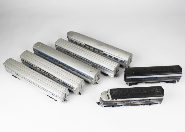 Tyco HO Baltimore & Ohio Locomotive, Coal, Five Passenger Cars