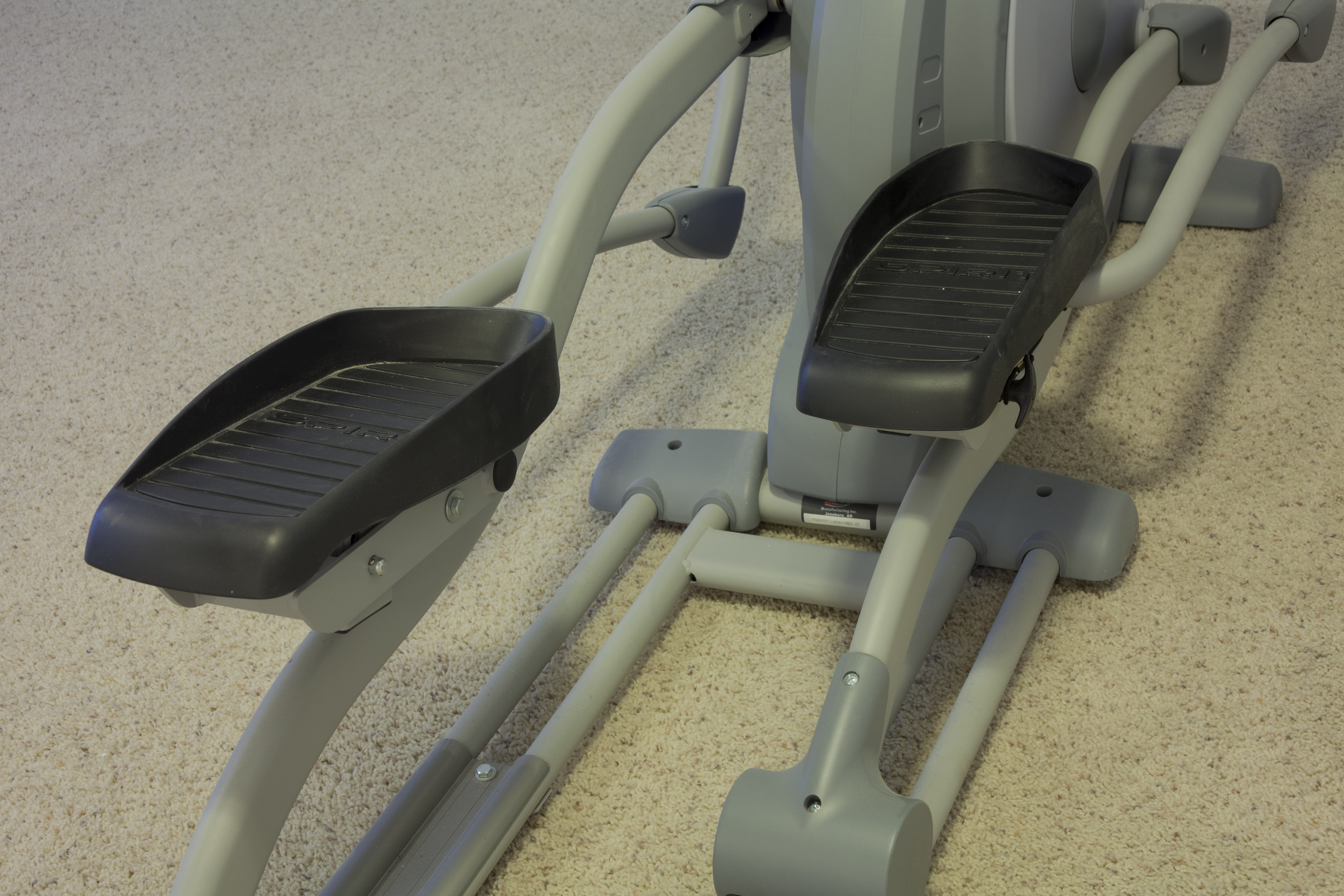 Spirit XE 350 Elliptical Machine