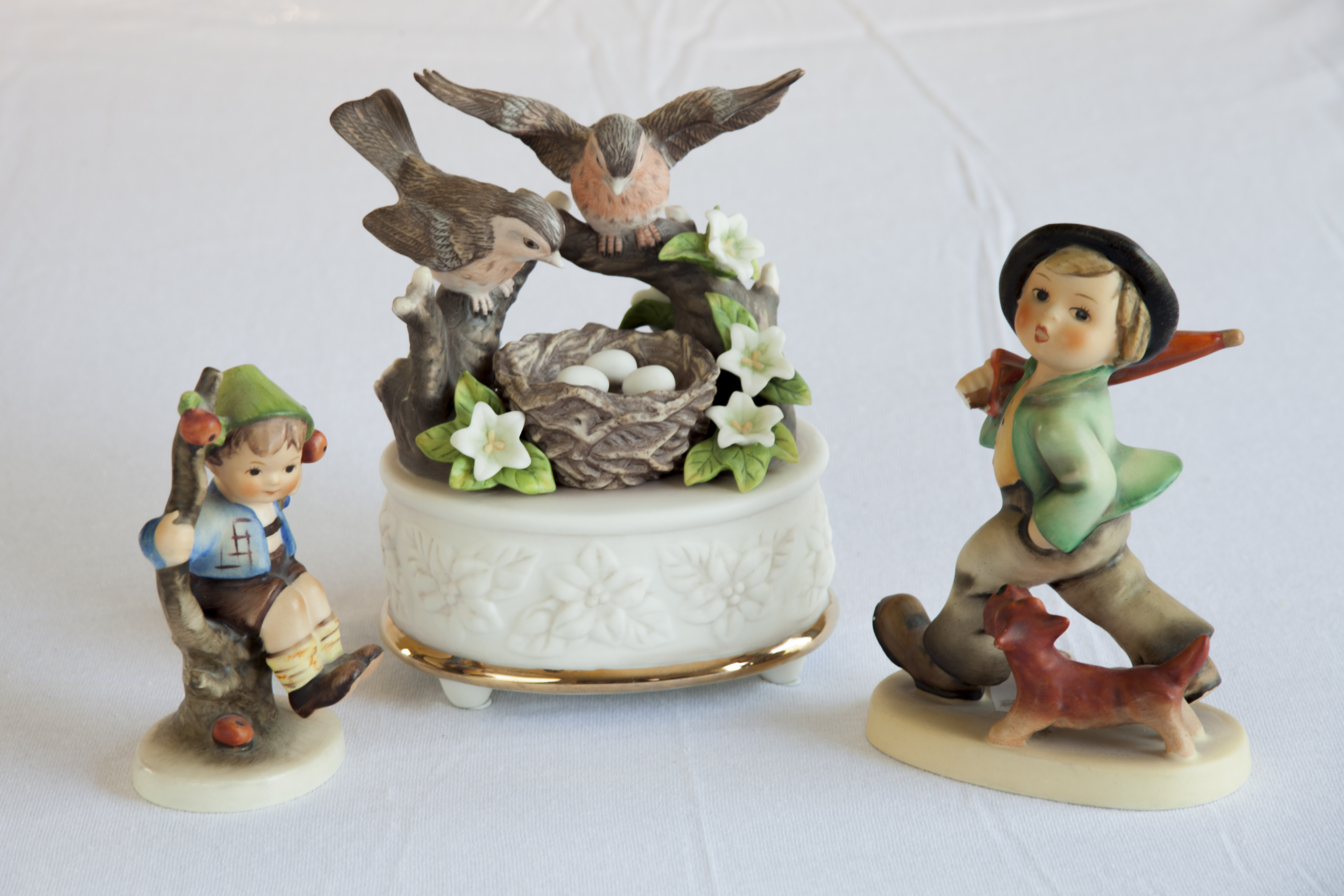 M.I. Hummel Figurines and Sparrow  Musical