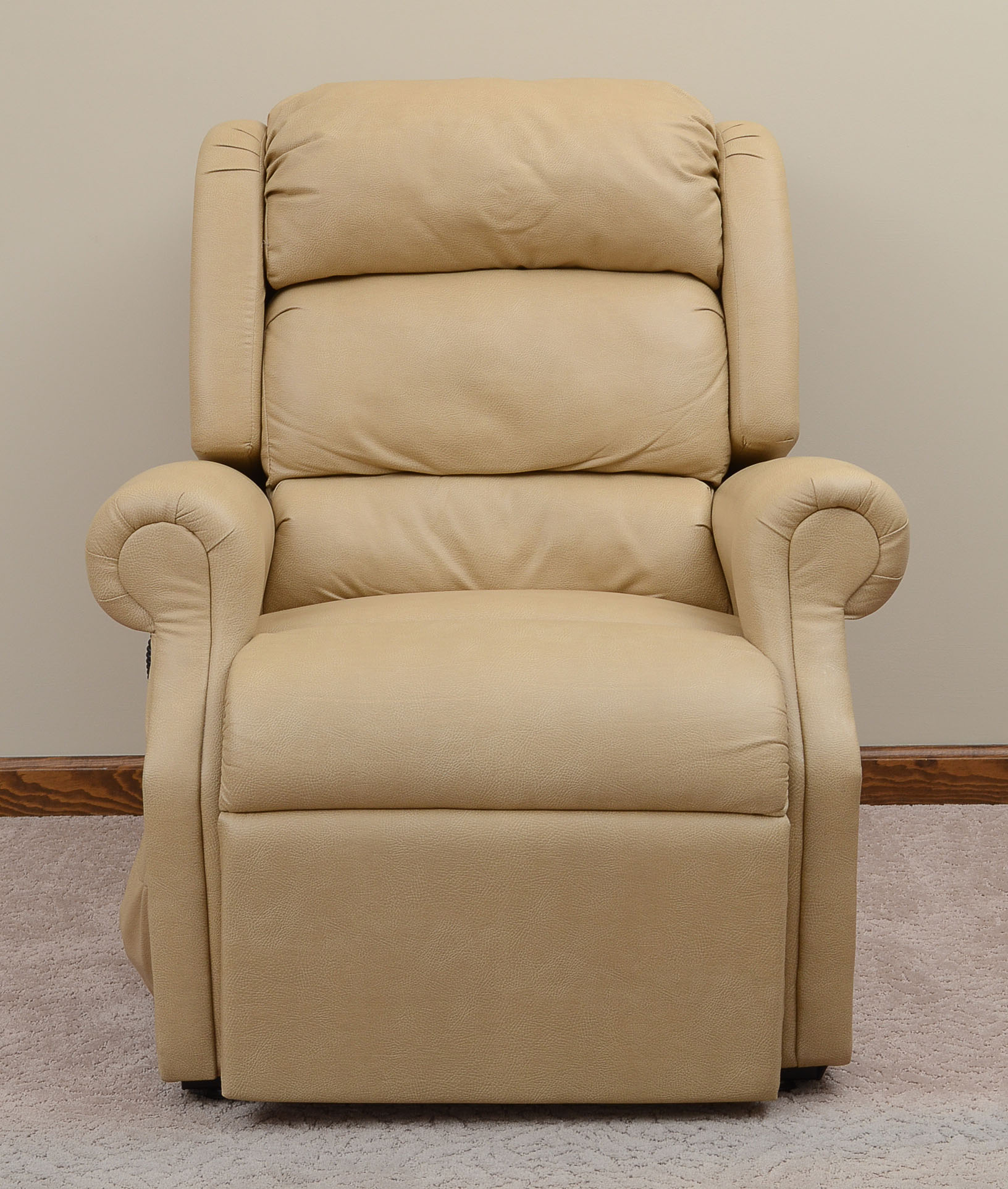 Ultra Comfort America Electronic Lift Chair