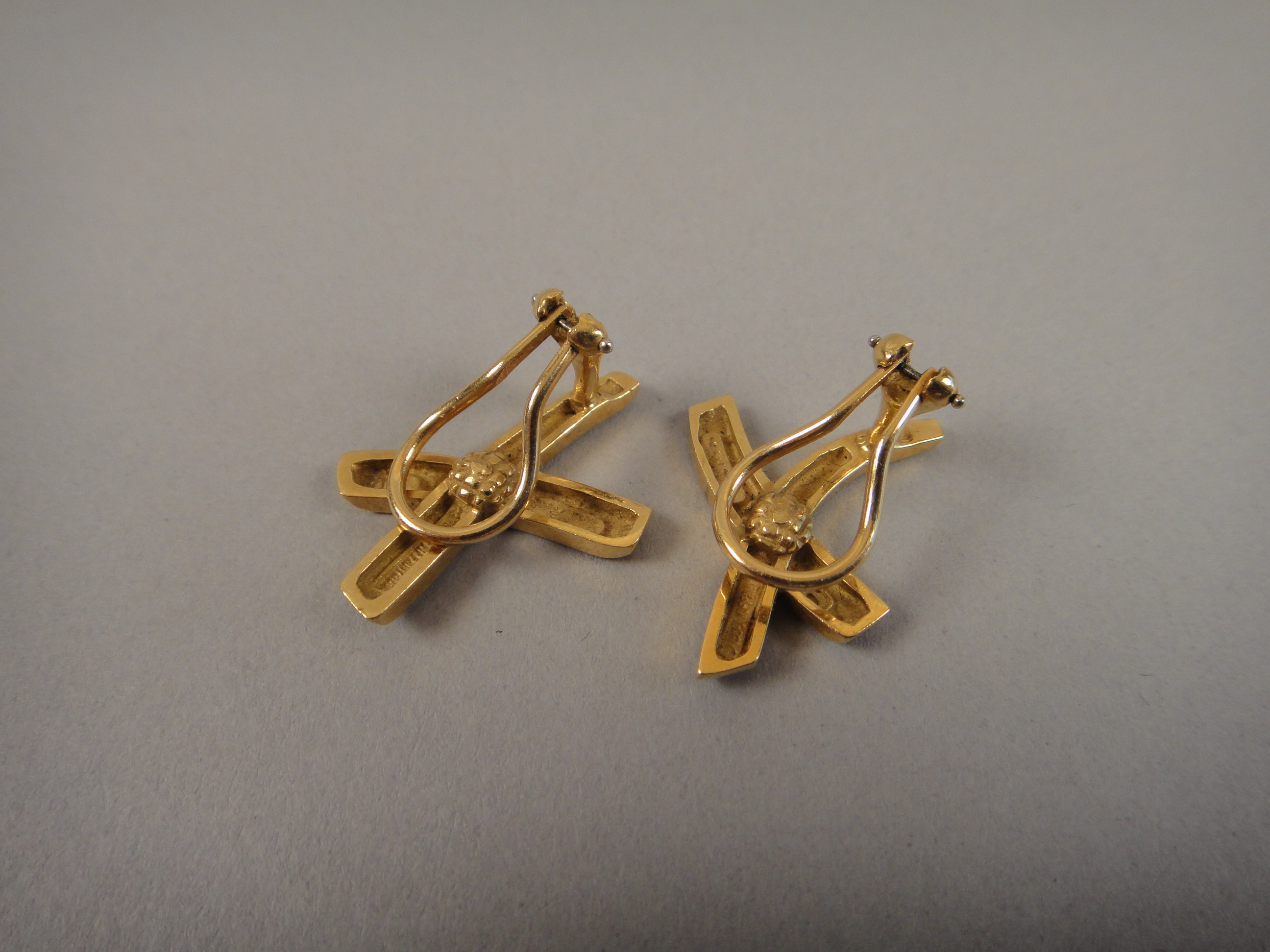 Tiffany & Co. 18k Gold Paloma Picasso X Kiss Crossover Earrings