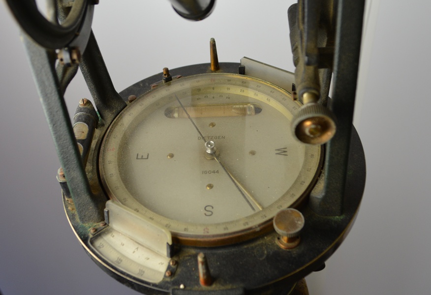 E. Dietzen Co. Vintage Brass Transit, Tripod and Case