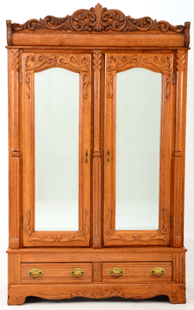 Late Victorian Oak Knock-Down Mirrored Wardrobe