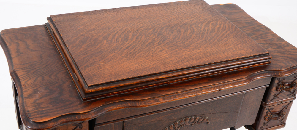Antique Steinkamp Sewing Machine in Oak Table