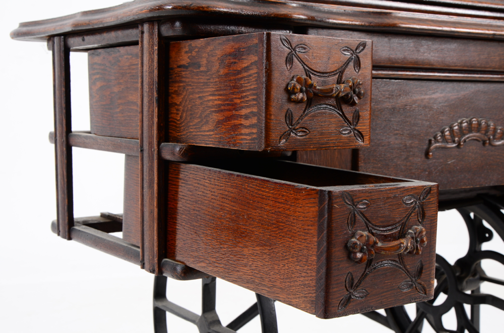 Antique Steinkamp Sewing Machine in Oak Table