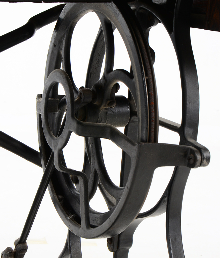 Antique Steinkamp Sewing Machine in Oak Table