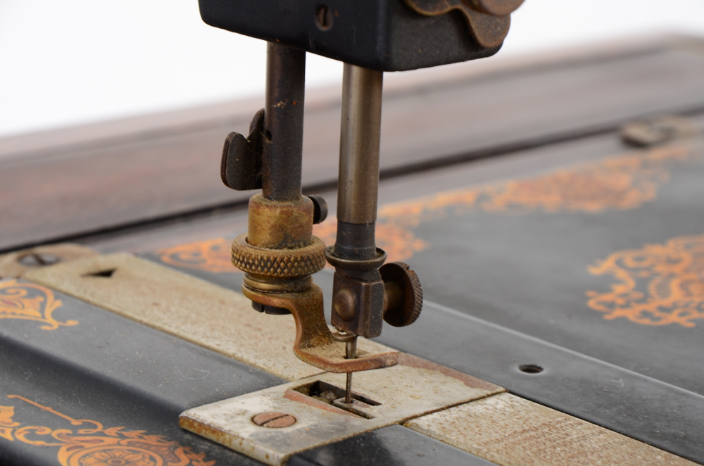 Antique Steinkamp Sewing Machine in Oak Table