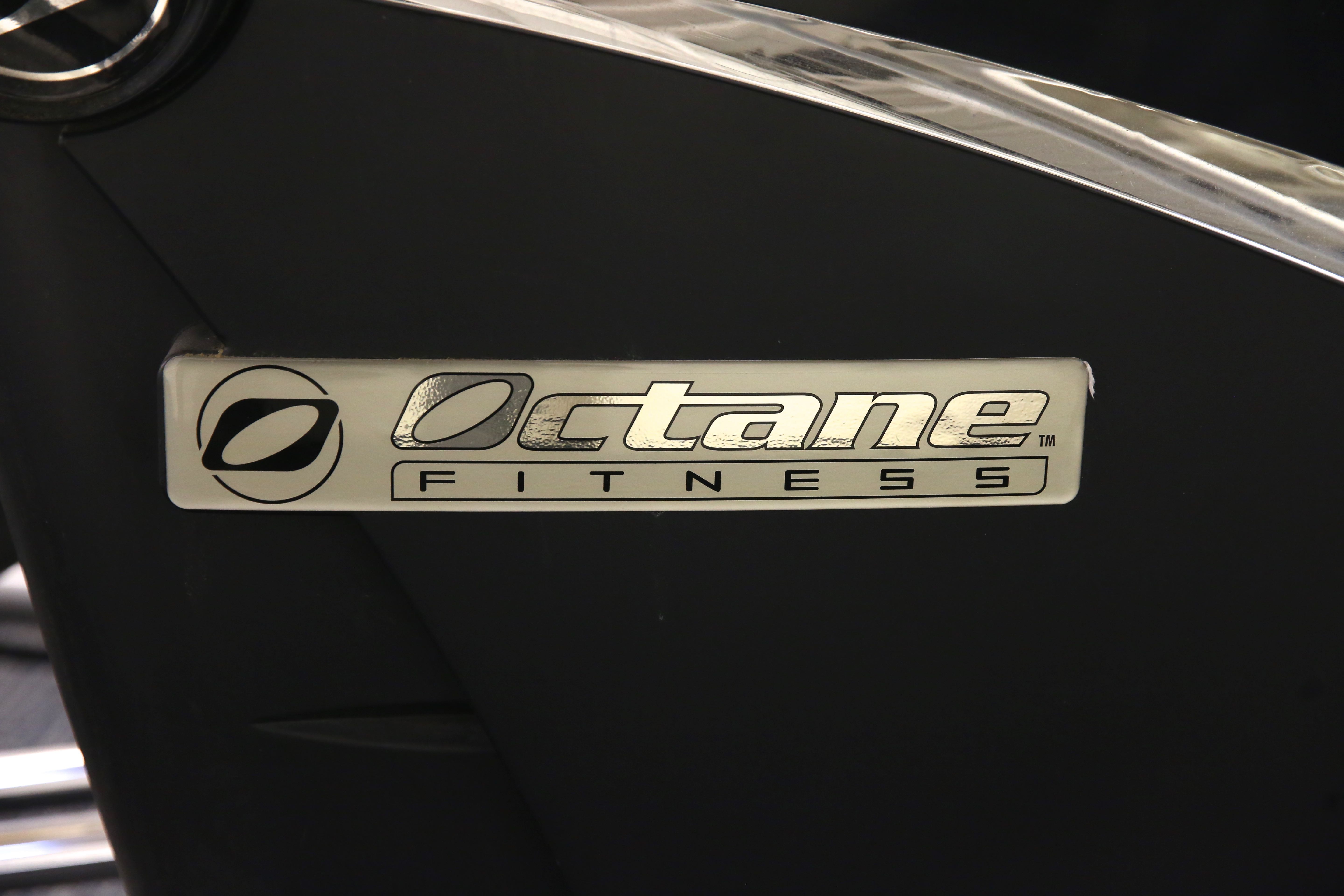 Octane Fitness PRO 3500XL Elliptical