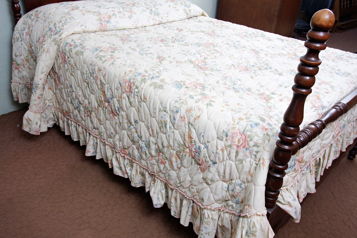 Queen Anne Four Poster Cherry Stain  Bed