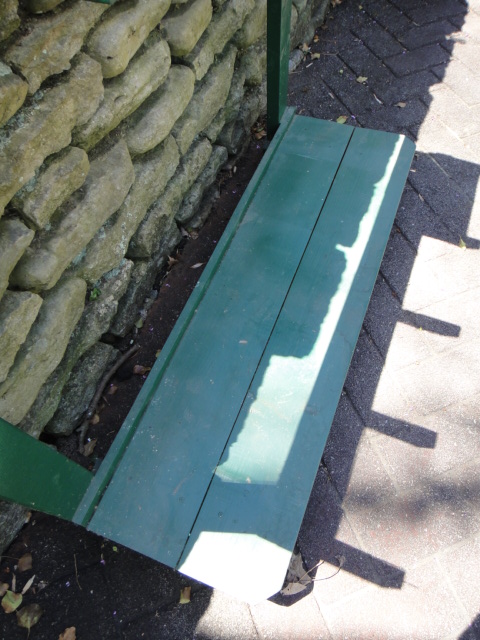 Wooden Stand for Golf Clubs