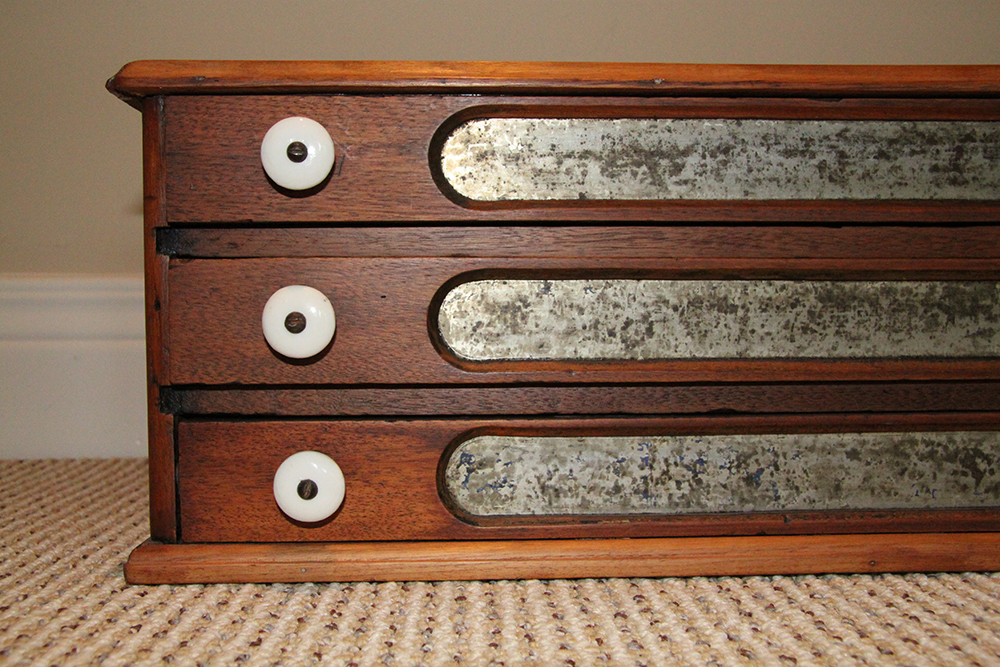 Solid Wood Knife Storage Chest