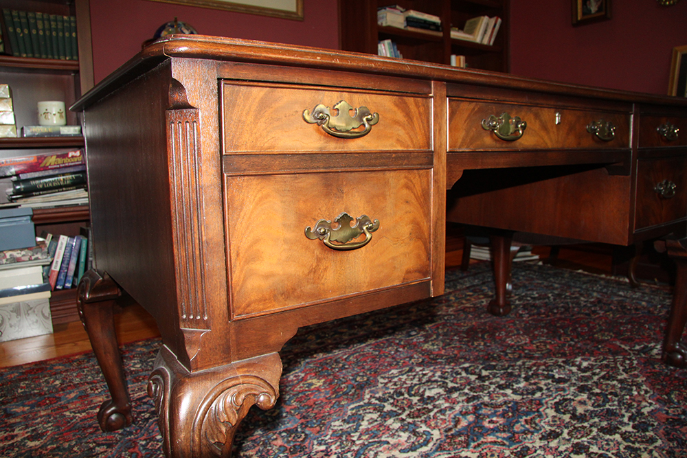 Hekman Mahogany Chippendale Style Office Desk