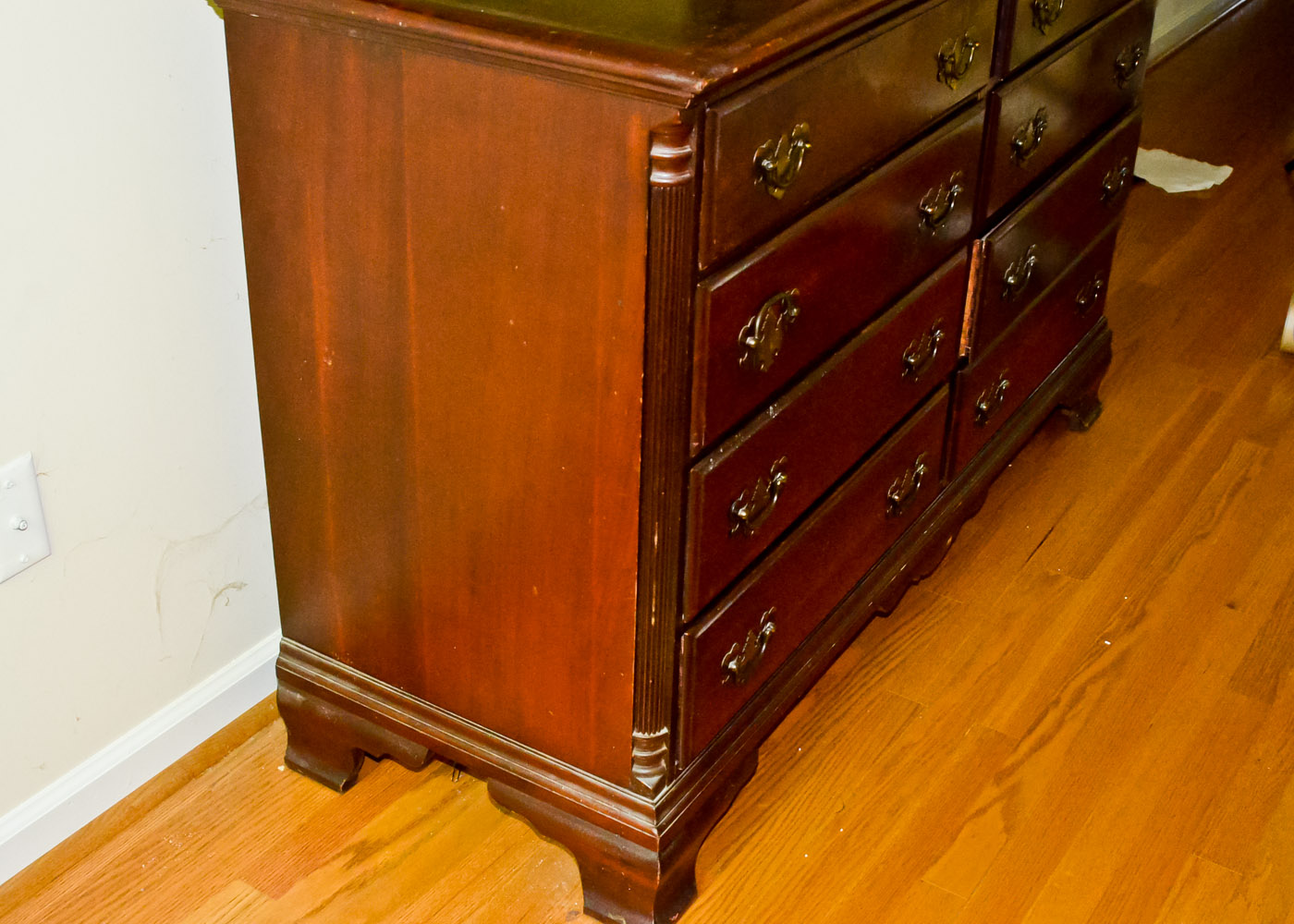 Hungerford Mahogany Dresser with Mirror