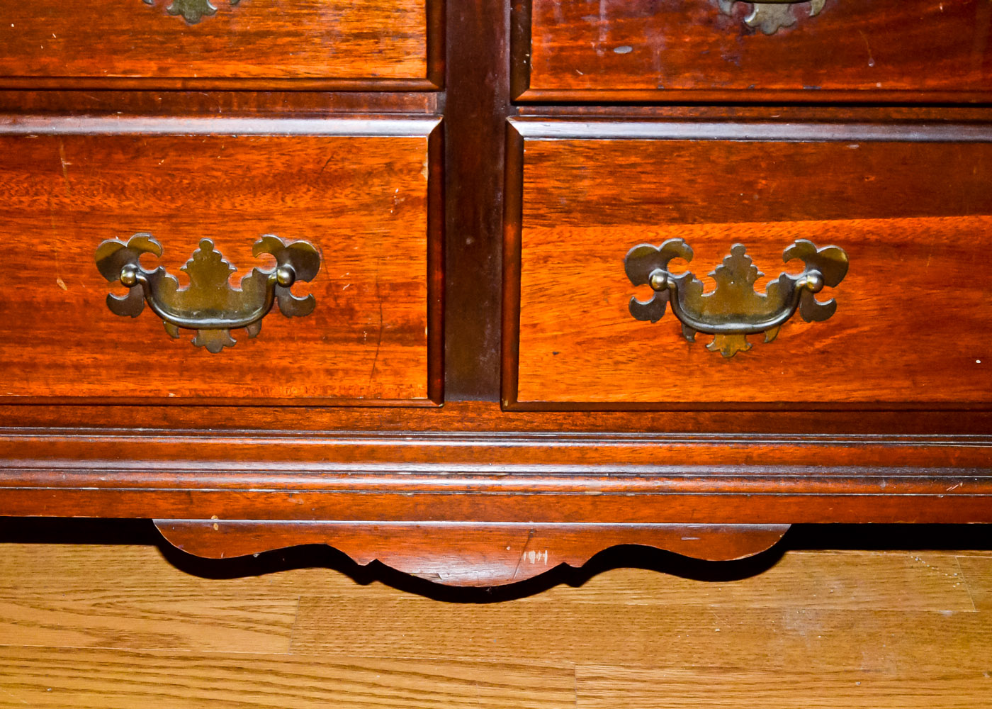 Hungerford Mahogany Dresser with Mirror