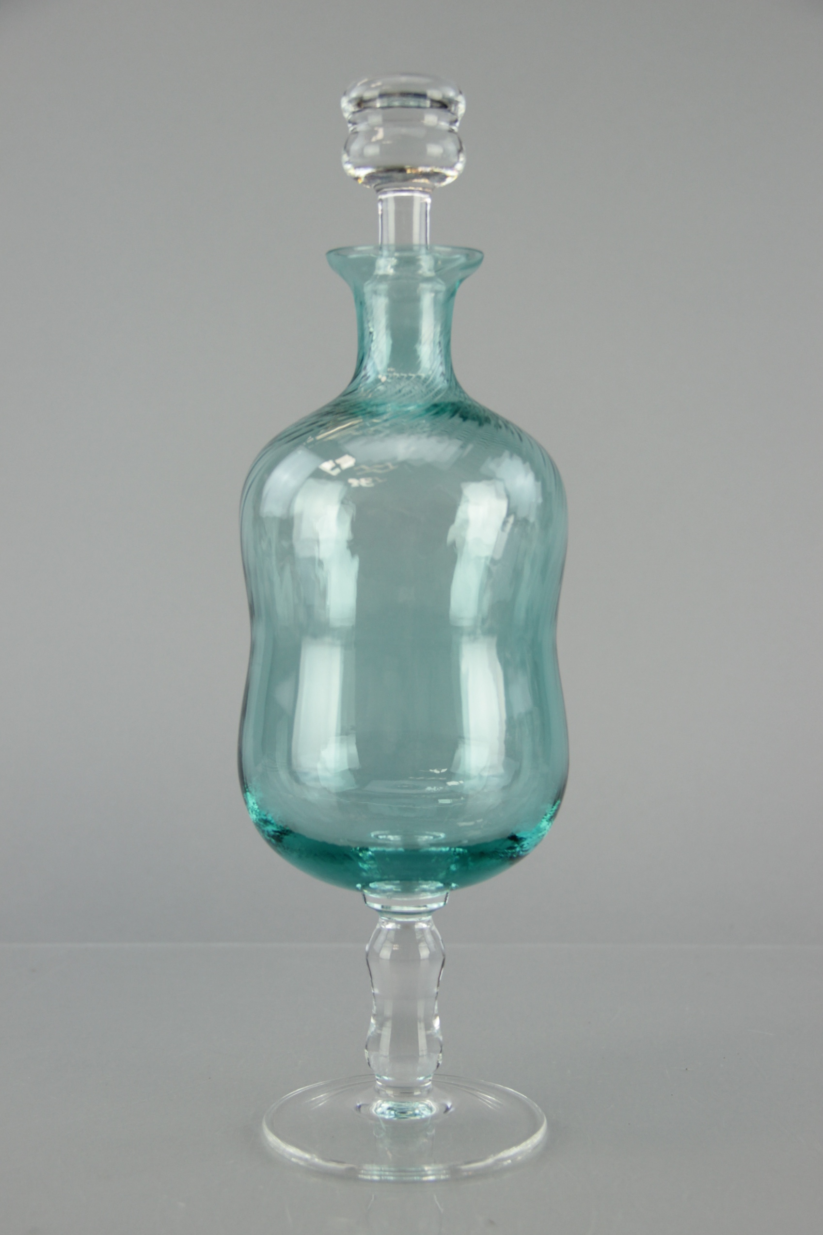 Elegant Glass Liquor Decanter