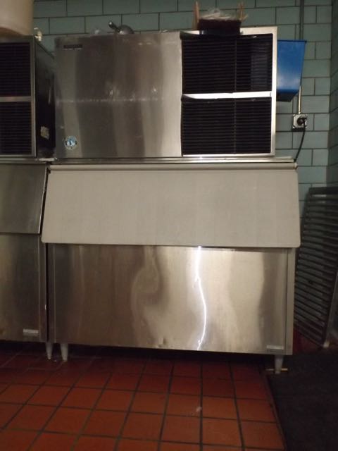 Hoshizaki Cube Star Ice Machine and Storage Bin