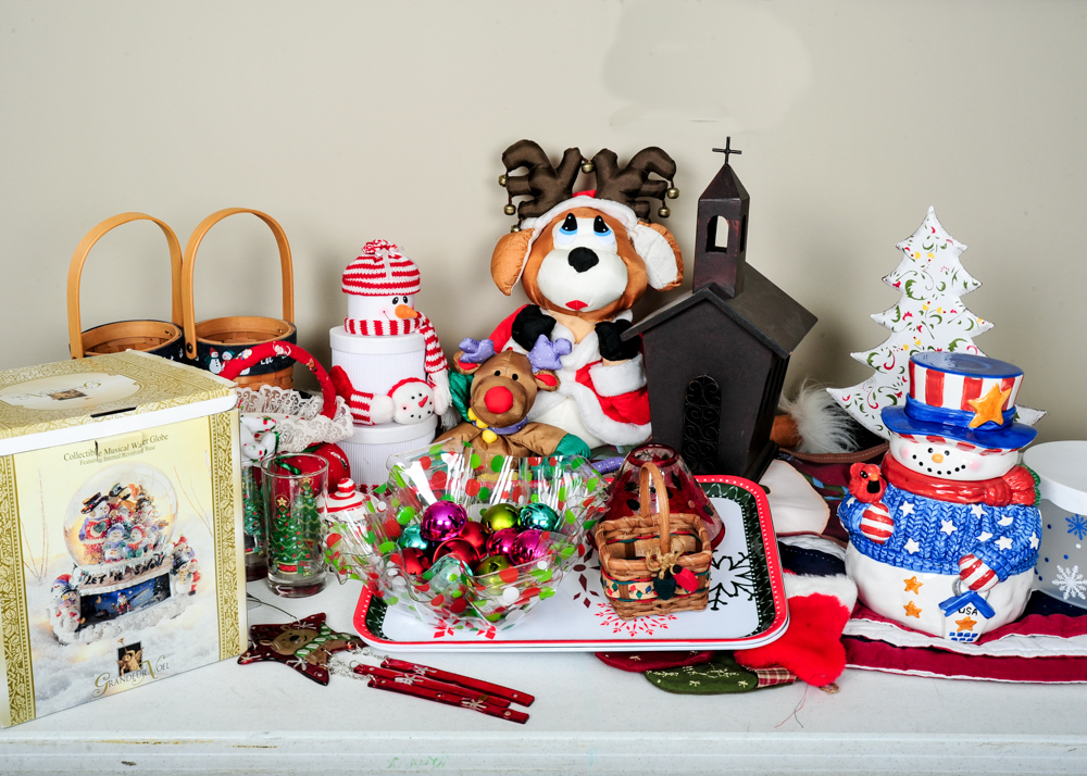 Christmas-Themed Items and Decorative Pieces