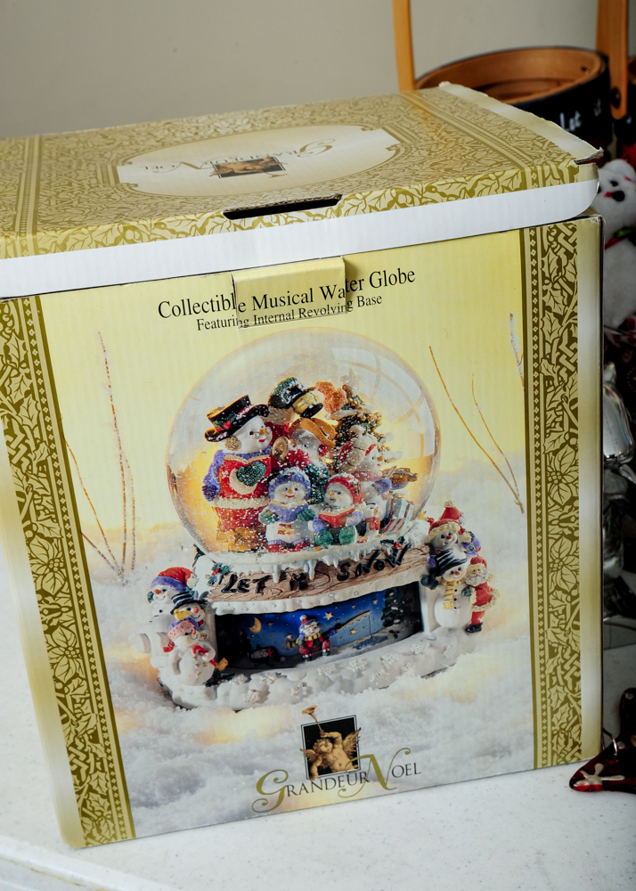 Christmas-Themed Items and Decorative Pieces