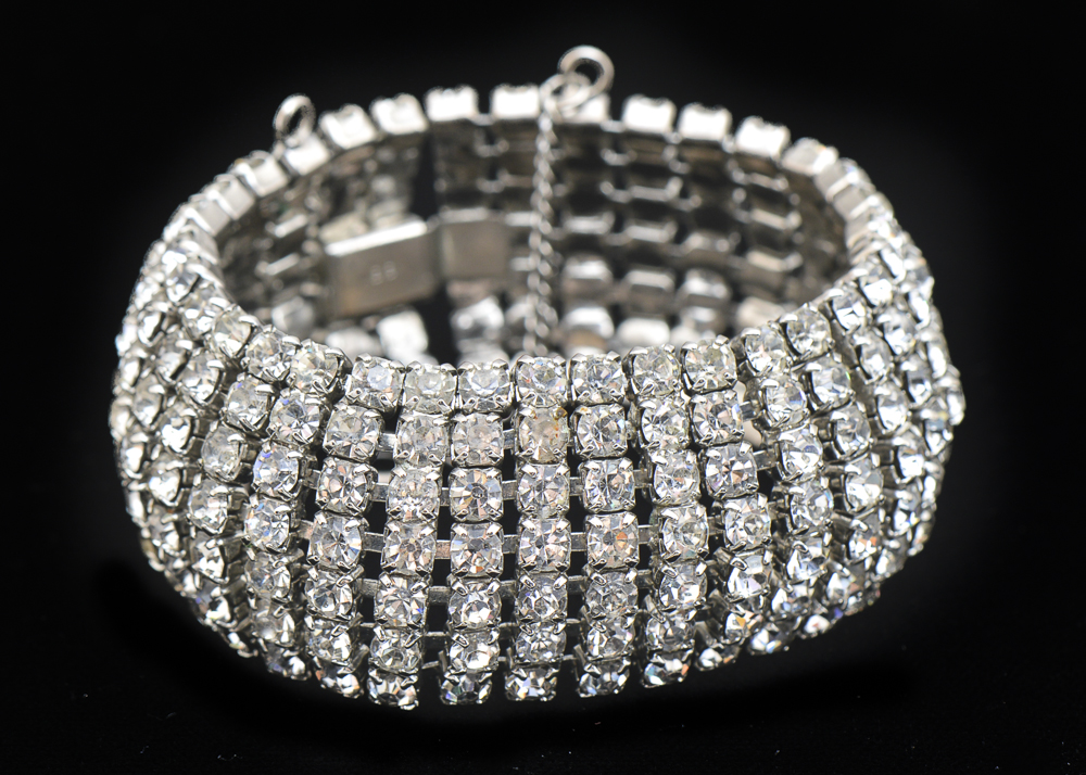 Vintage Weiss Designer Crystal Rhinestone Bracelet