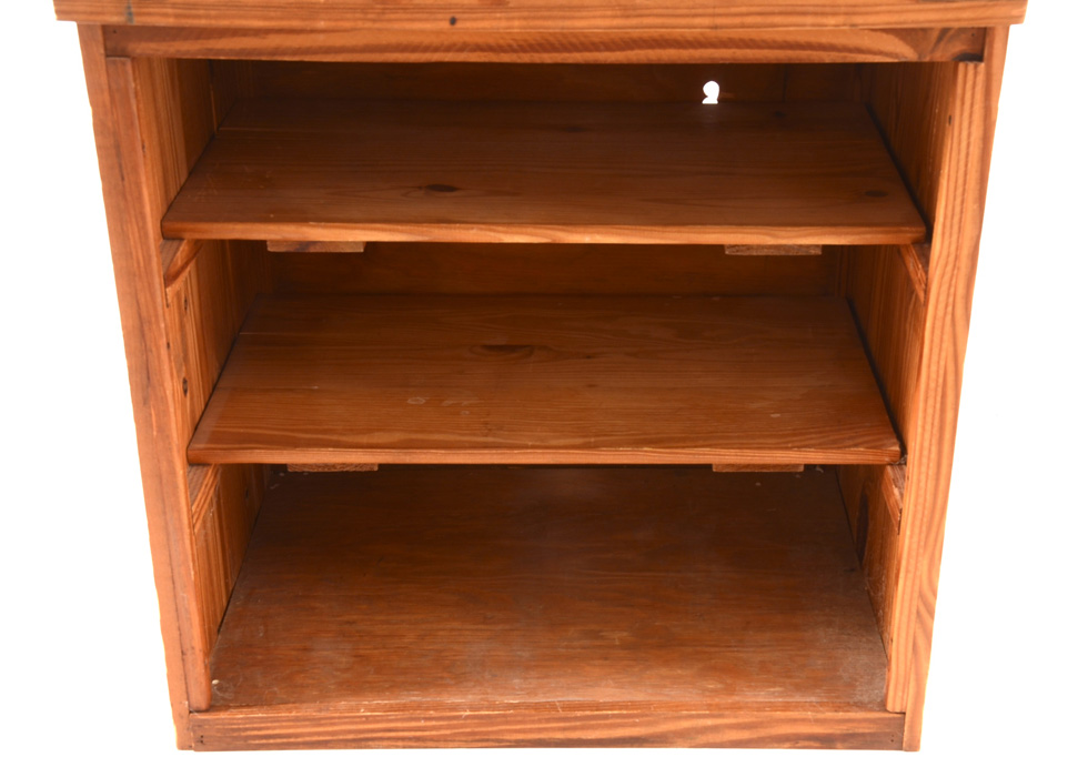 Homespun Home Fashions Rustic Pine Bookshelf