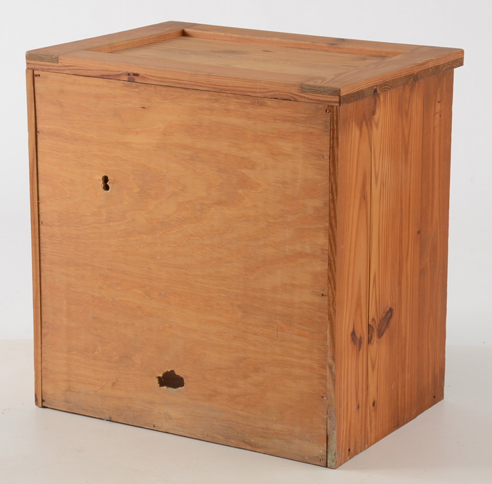 Homespun Home Fashions Rustic Pine Bookshelf