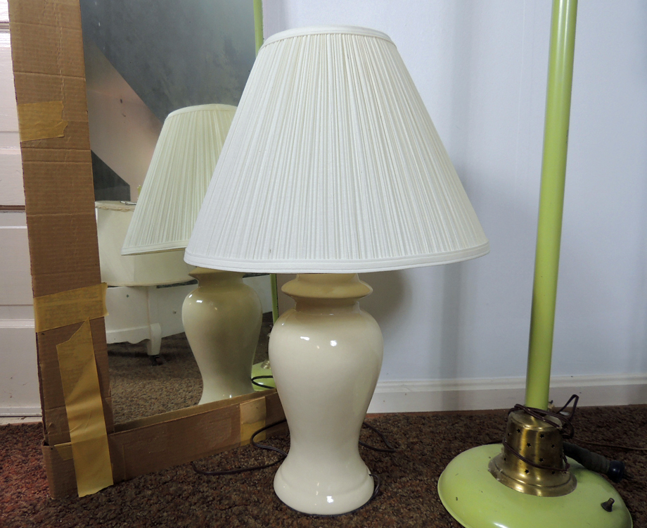 Vintage Lamps and Mirror Project Lot