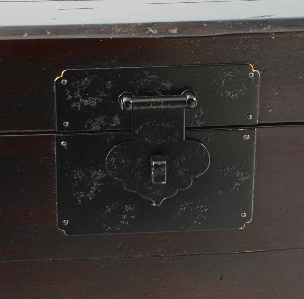 Emmett Collection Blanket Chest and Storage Cubes