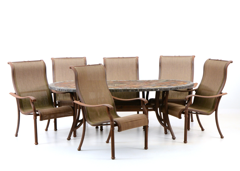 Elbertex Outdoor Dining Table and Chairs
