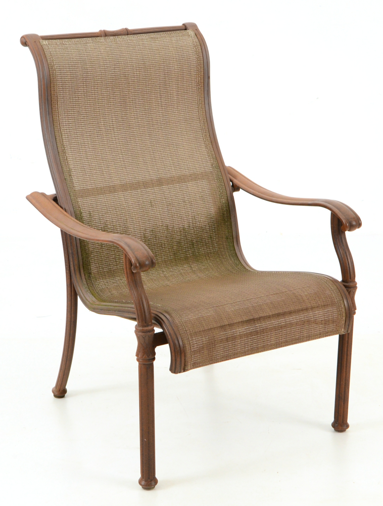 Elbertex Outdoor Dining Table and Chairs