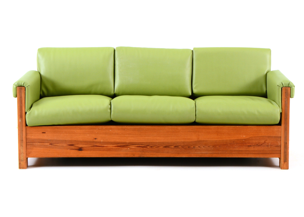 Homespun Home Fashions Rustic Pine Sofa with Pull Out Bed