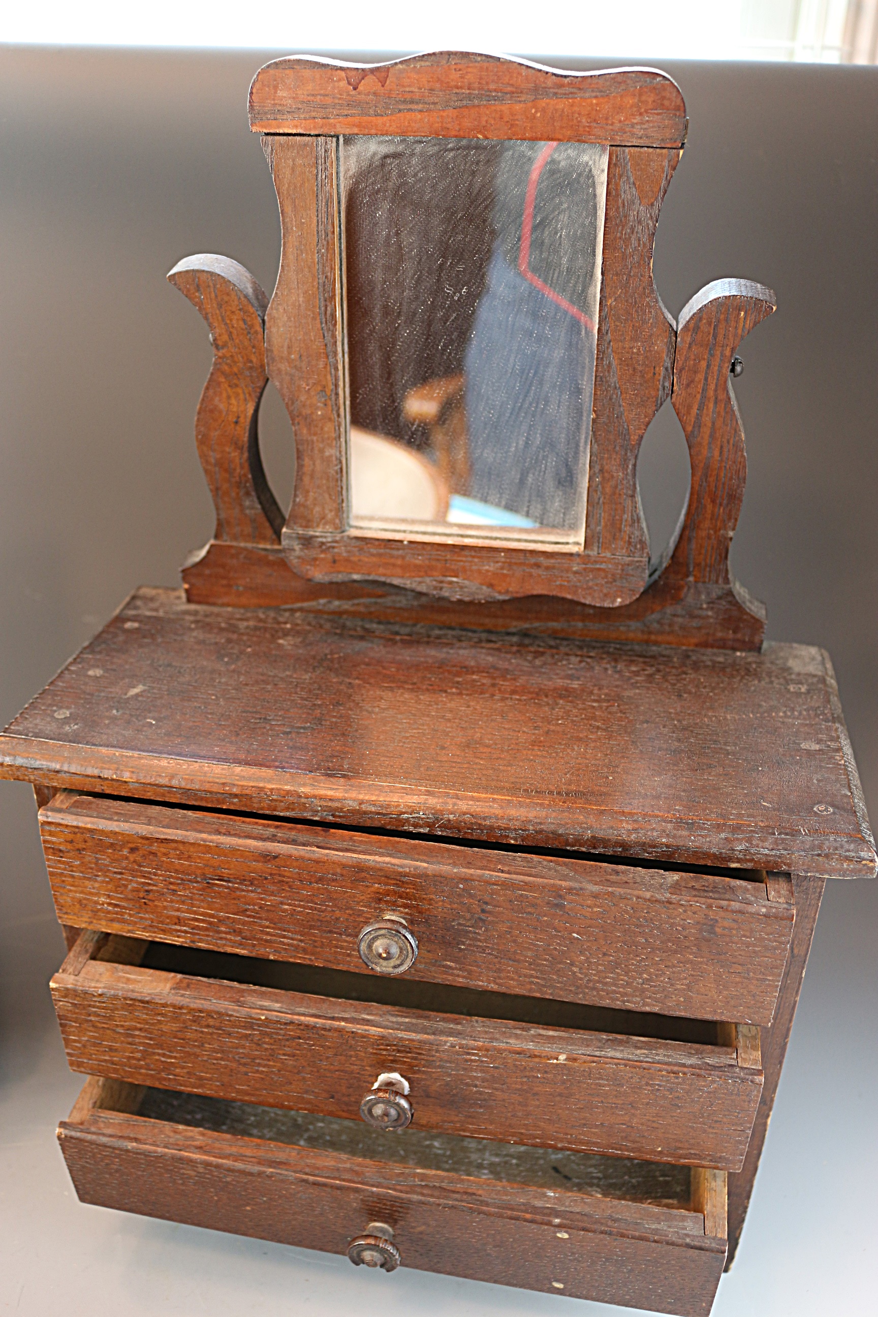 Vintage Wood Decor Group