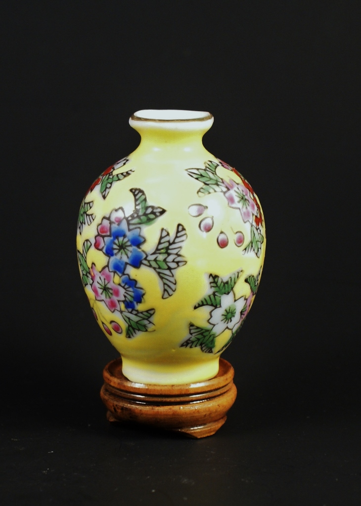 Group of Decorative Items