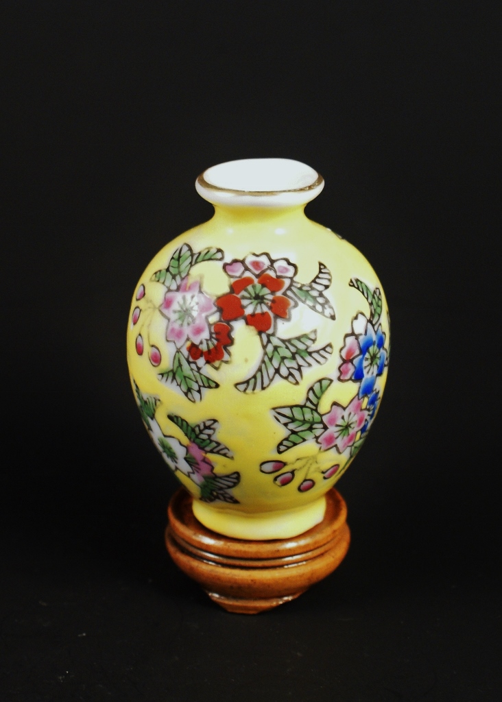 Group of Decorative Items