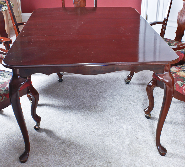 Dining Room Table and Chairs