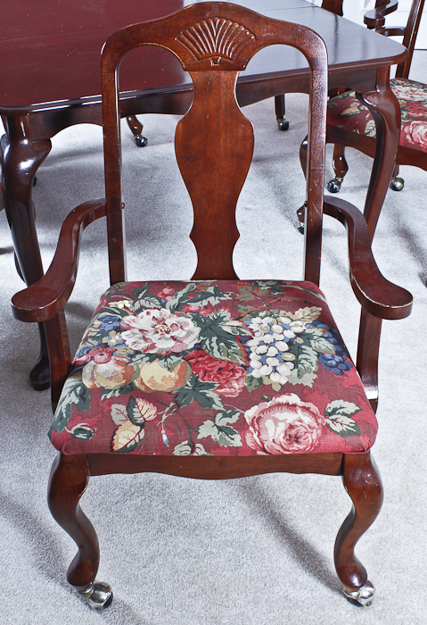 Dining Room Table and Chairs