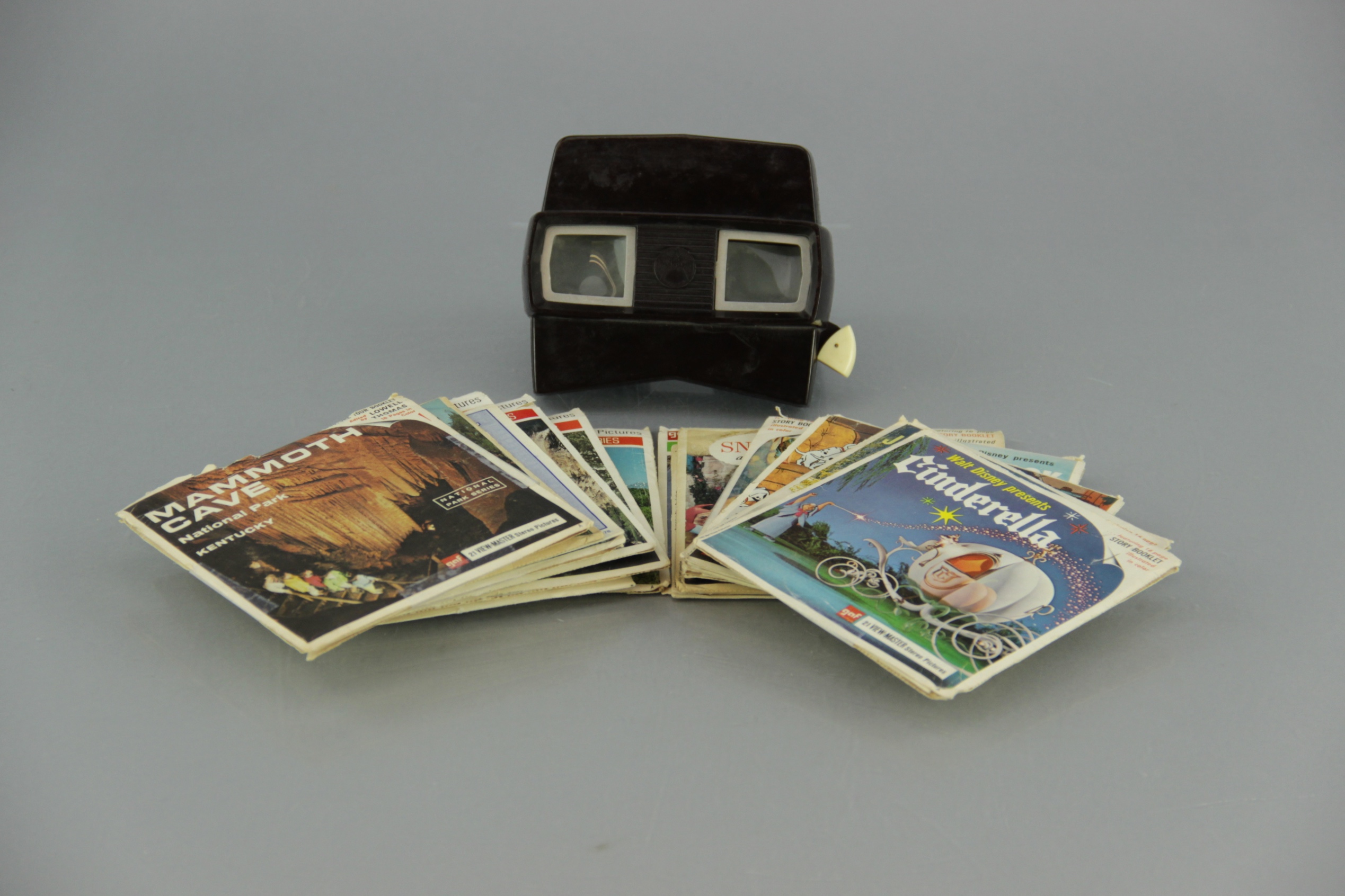 Vintage View-Master Stereoscope Viewer with Slides