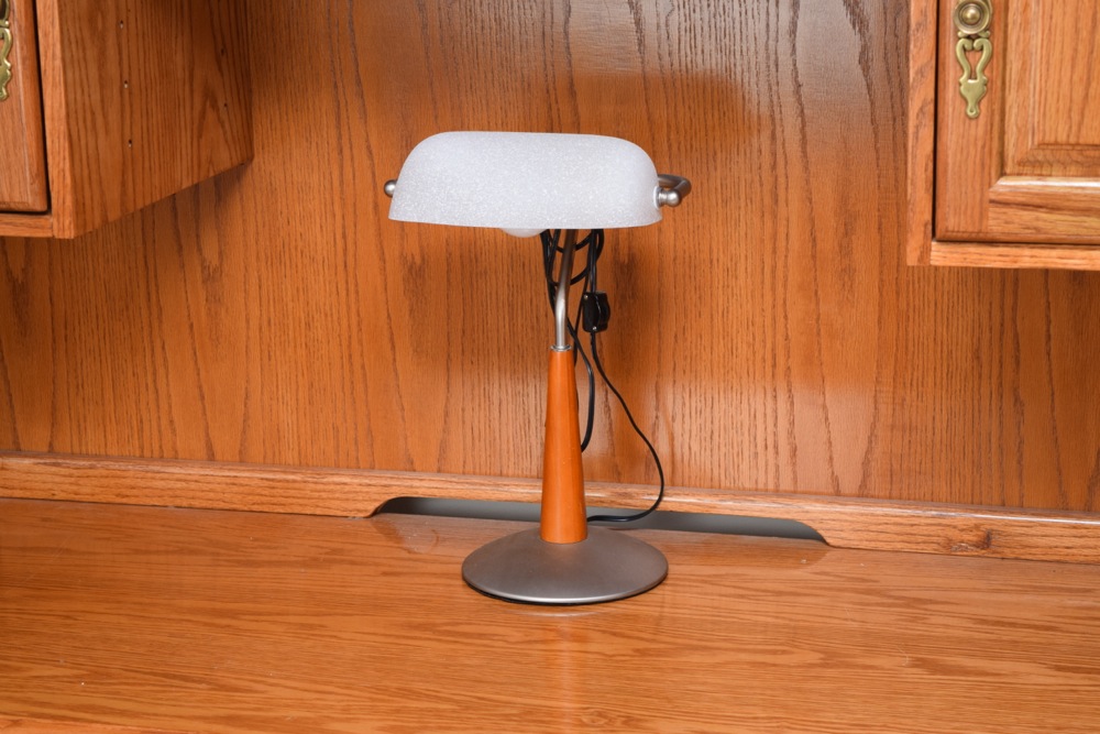 Golden Oak Computer Desk/Hutch with Desk Lamp