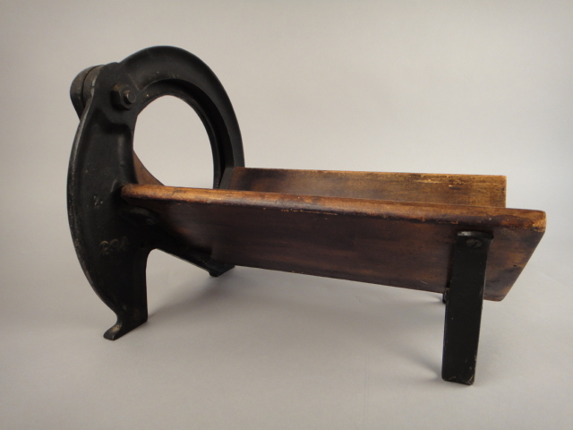 Awesome 1900s Raadvad Bread Slicer