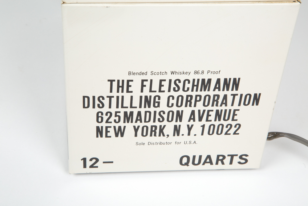 Black & White Scotch Whisky "Moving Scotties In-the-Carton"